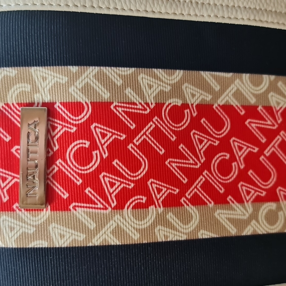 NWT ⚓ NAUTICA Shoreline Crossbody Bag - Picture 4 of 10